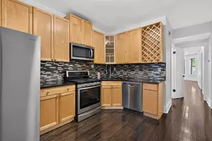3023 W Wellington Ave, Chicago, IL 60618 - Photo 4