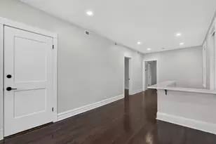 3023 W Wellington Ave, Chicago, IL 60618 - Photo 14