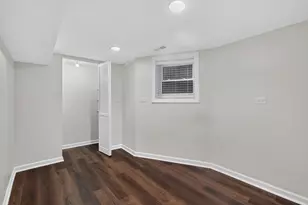 3023 W Wellington Ave, Chicago, IL 60618 - Photo 20