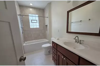 2343 W Winona Street #2E, Chicago, IL 60625 - Photo 6