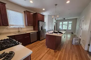 2343 W Winona St, Chicago, IL 60625 - Photo 2