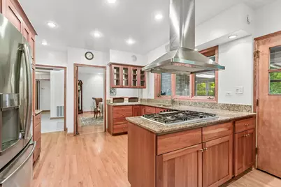 6444 N Kenton Avenue, Lincolnwood, IL 60712 - Photo 8