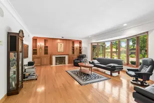 6444 N Kenton Ave, Lincolnwood, IL 60712 - Photo 12