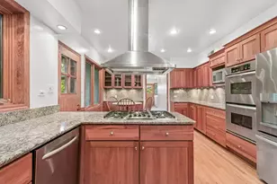 6444 N Kenton Ave, Lincolnwood, IL 60712 - Photo 6