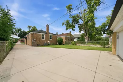 1827 S 23rd Avenue, Maywood, IL 60153 - Photo 38