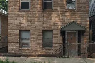 2704 S Hillock Ave, Chicago, IL 60608 - Photo 1