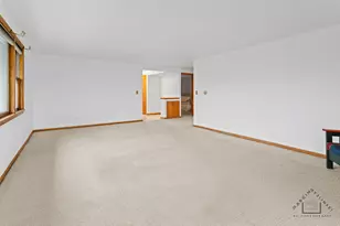 5440 W Windsor Ave, Chicago, IL 60630 - Photo 8