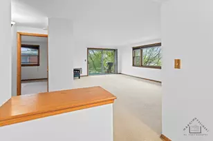 5440 W Windsor Ave, Chicago, IL 60630 - Photo 4