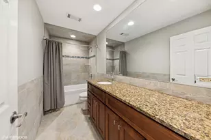 15020 King Dr, Green Oaks, IL 60048 - Photo 20