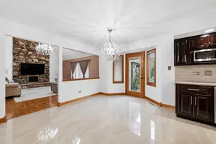 10650 Wildwood Dr, Palos Park, IL 60464 - Photo 12