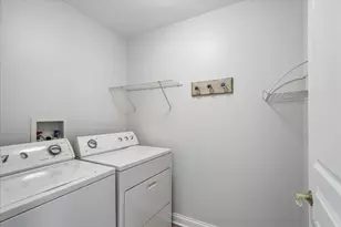 300 E Church St, Libertyville, IL 60048 - Photo 10
