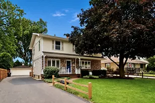 259 Heather Ave, Grayslake, IL 60030 - Photo 2