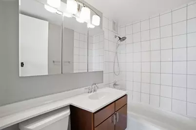 655 W Irving Park Road #1704, Chicago, IL 60613 - Photo 18