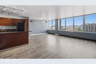 655 W Irving Park Road #1704, Chicago, IL 60613 - Photo 2