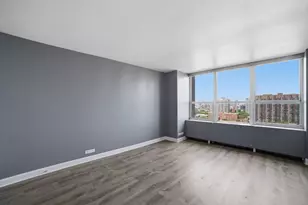 655 W Irving Park Rd, Chicago, IL 60613 - Photo 20