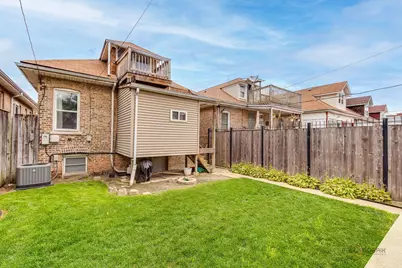 4439 W Deming Place, Chicago, IL 60639 - Photo 34