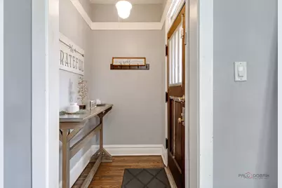 4439 W Deming Place, Chicago, IL 60639 - Photo 2