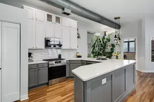 2101 W Rice St, Chicago, IL 60622 - Photo 14