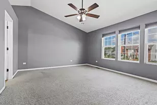 2210 Crescent St, Bourbonnais, IL 60914 - Photo 14