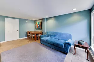 2711 Elgin Rd, Evanston, IL 60201 - Photo 22