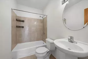 2236 N Maplewood Ave, Chicago, IL 60647 - Photo 14