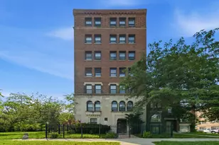 3017 E 78th St, Chicago, IL 60649 - Photo 2
