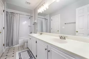 1645 Apple Tree Ln, West Chicago, IL 60185 - Photo 16