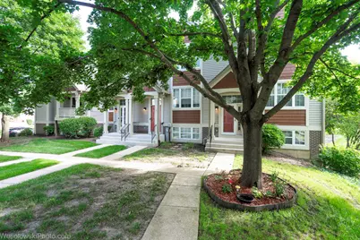1645 Apple Tree Lane, West Chicago, IL 60185 - Photo 2