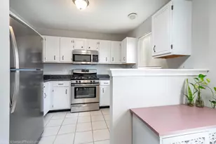 1645 Apple Tree Ln, West Chicago, IL 60185 - Photo 10