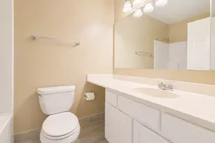 174 E Bluewater Ln, Vernon Hills, IL 60061 - Photo 16