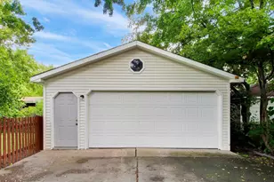 671 S 5th Ave, Des Plaines, IL 60016 - Photo 30