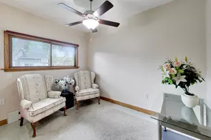 671 S 5th Ave, Des Plaines, IL 60016 - Photo 8