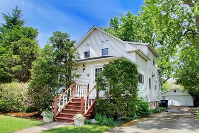 671 S 5th Avenue, Des Plaines, IL 60016 - Photo 1