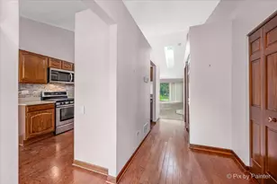 224 Lorraine Cir, Bloomingdale, IL 60108 - Photo 4