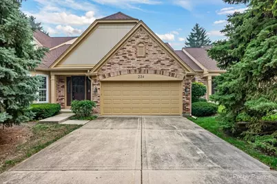 224 Lorraine Circle #224, Bloomingdale, IL 60108 - Photo 1