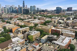 1354 W Ohio St, Chicago, IL 60642 - Photo 6
