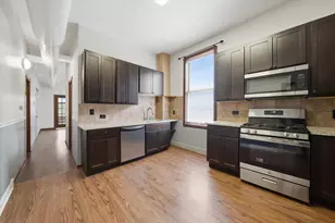 1354 W Ohio St, Chicago, IL 60642 - Photo 16