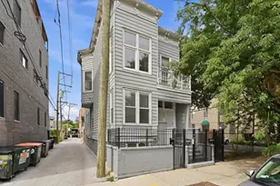 1354 W Ohio St, Chicago, IL 60642 - Photo 2