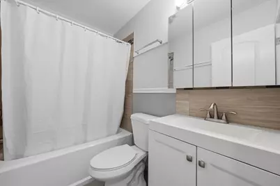 1354 W Ohio Street, Chicago, IL 60642 - Photo 20