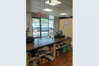7-11 N Elmwood Drive N, Aurora, IL 60506 - Photo 4
