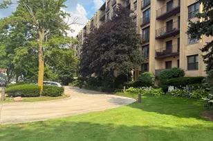 4601 W Touhy Ave, Lincolnwood, IL 60712 - Photo 14