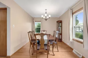 2236 S 5th Ave, North Riverside, IL 60546 - Photo 6