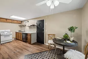 209 Melbrooke Rd, Elgin, IL 60123 - Photo 8
