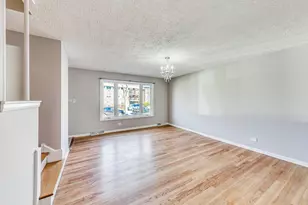 4839 Crain St, Skokie, IL 60077 - Photo 4