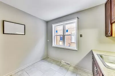 4839 Crain Street, Skokie, IL 60077 - Photo 8