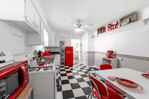 610 N East St, Plano, IL 60545 - Photo 10