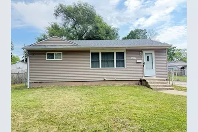 2027 Indian Road, Waukegan, IL 60087 - Photo 8