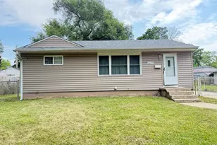 2027 Indian Rd, Waukegan, IL 60087 - Photo 8