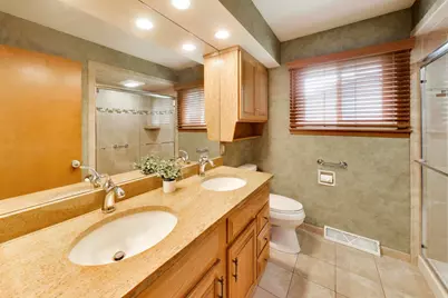 [Address not provided], Zion, IL 60099 - Photo 8