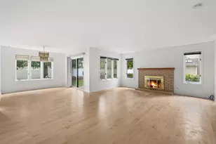 1545 N Courtland Dr, Arlington Heights, IL 60004 - Photo 4